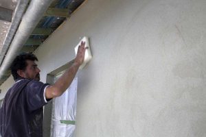 paul doing sponge finish